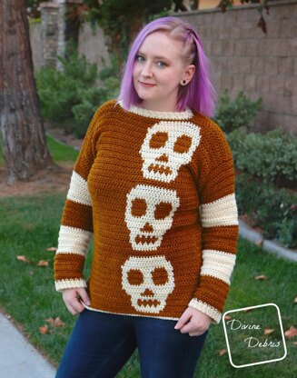 Sally Skulls Pullover