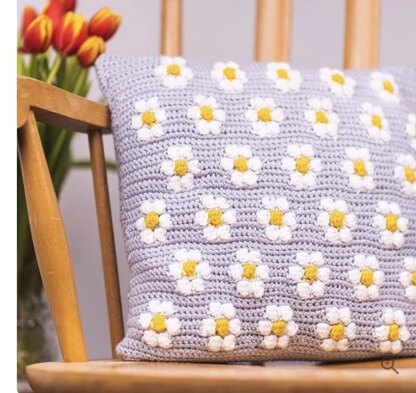 Daisy Bobble Cushion