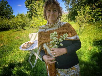 Tell it to the Bees Shawl