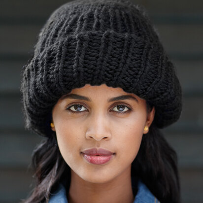 Make-a-Statement Hat in Lion Brand Wool-Ease Thick & Quick - 60113D