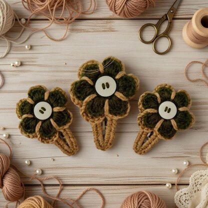 Crochet Beige Flower Hair Clip Pdf + Video Tutorials.
