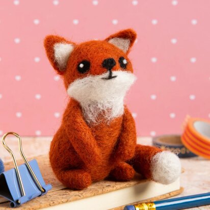 Hawthorn Handmade Fox Cub Mini Needle Felting Kit