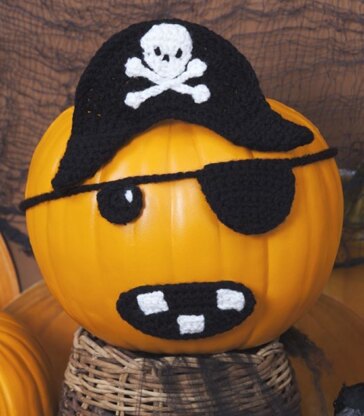 Jolly Roger Pirate Pumpkin in Red Heart Super Saver Economy Solids - LW2827