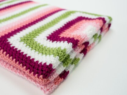 Little Flower Infinity Moss Square Crochet Blanket