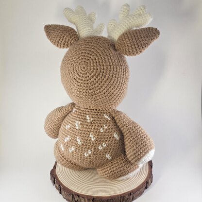The Forever Hug Deer
