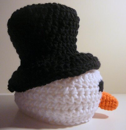 Free crochet pattern: Snowman and top hat