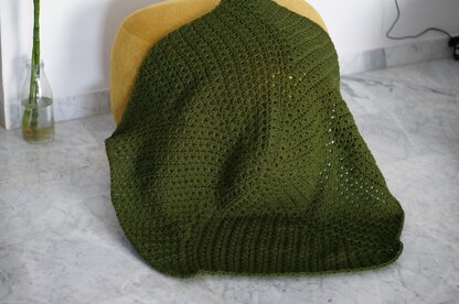 Double V stitch round blanket