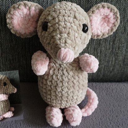 Crochet Pattern for the Mouse Mausi!