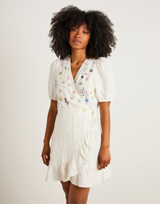 Wool and the Gang Wildflowers Embroidery Kit