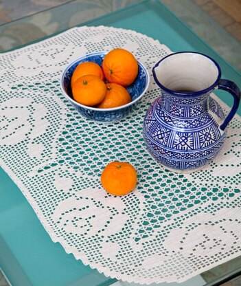 Rose and Lace Doily in Aunt Lydia's Classic Crochet Thread Size 10 Natural - LC2701