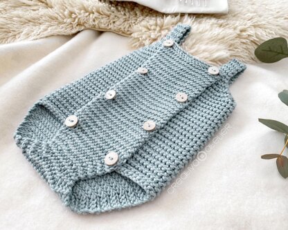 3-6 months - BUTTONY Crochet Romper Pattern