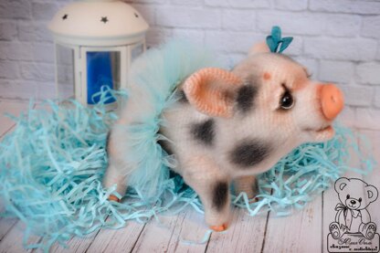 210 Cute Little Pig