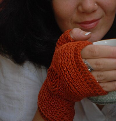 Crochet Leaf Fingerless Gloves