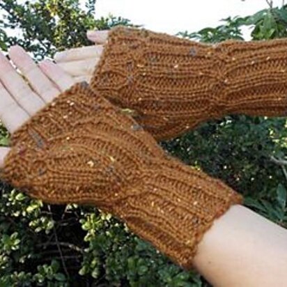 Elegant Ribbed Mitts