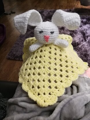 Baby bunny comforter