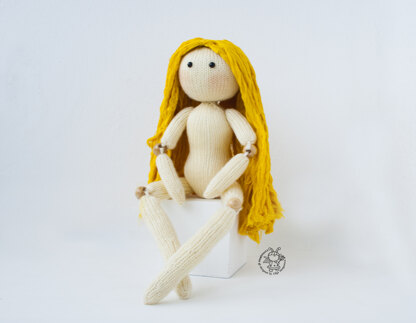 Doll Caroline ( beads jointed) knitted flat