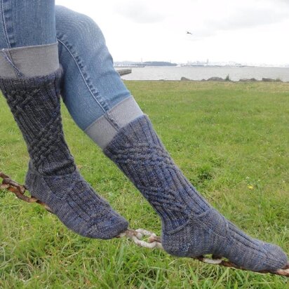 Gale Socks - knitting pattern