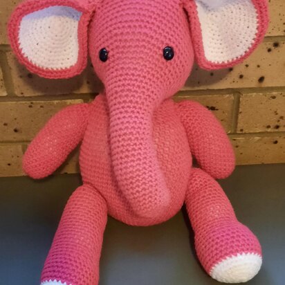 Sweet Pea the Elephant Crochet Pattern