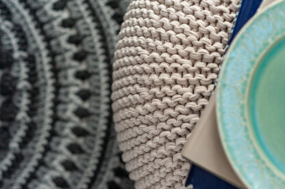 Crochet Island Rug in Hoooked Ribbon XL - Downloadable PDF