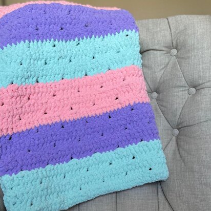 Tiny Triangles Blanket