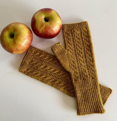 Orchard Stroll Mitts