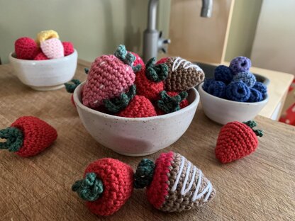 Crochet Strawberries Pattern