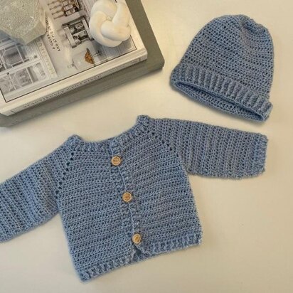 The Bambino Cardigan and Hat Set