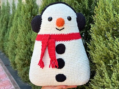 Snowman Winter Pillow Amigurumi