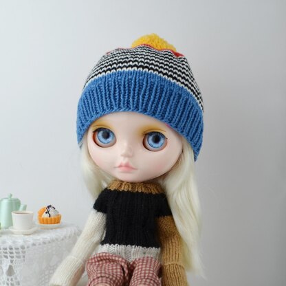 Three knitted hat for Blythe
