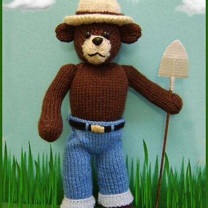 Granger the ranger bear - knitting pattern