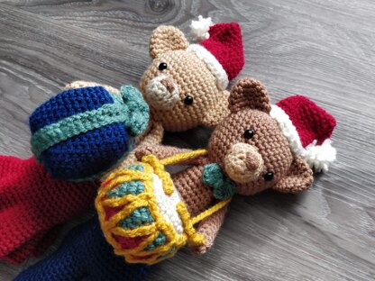 Christmas Bear Benjamin and Bella Drum Gift Crochet Amigurumi pattern