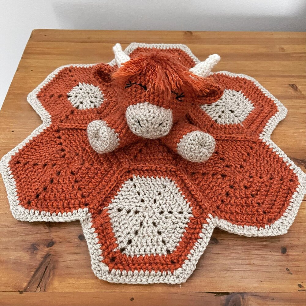 Highland Cow Baby Lovey Crochet pattern by Homebound Hooked