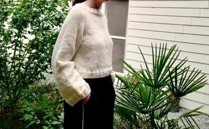 Simple cropped sweater