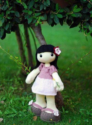 Anny. Doll with big feet and hands