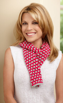 Star Scarf in Lion Brand Vanna's Glamour - L10487