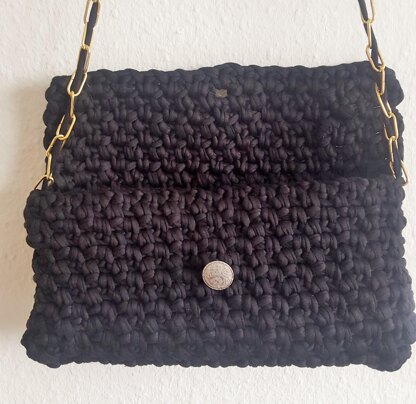 Crochet Shoulder Clutch