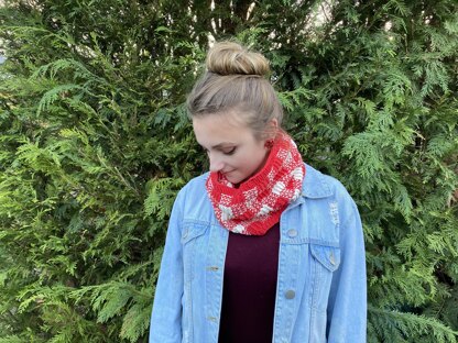 The Festive Gingham Cowl