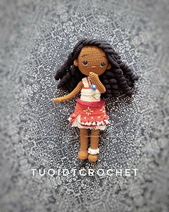 Moana amigurumi doll