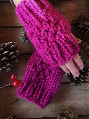 Simple Raspberry Crush Handwarmers