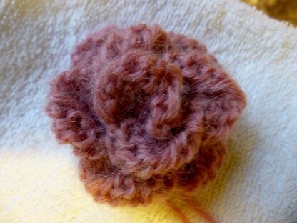 Sweet & Simple Knitted Rosette