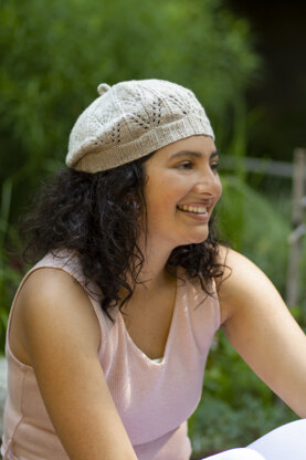 Women's Hat Gazzoner in Universal Yarn Fibra Natura Ravello - Downloadable PDF