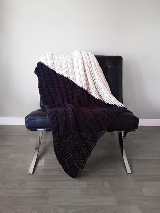 Corner Dip Color Block Crochet Throw Blanket
