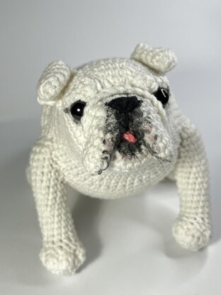 Lifelike English Bulldog