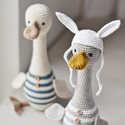 Bernard the Goose Crochet Pattern Amigurumi