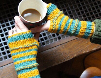 Bumble Bee Mitts