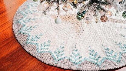 Pine Christmas Tree Skirt