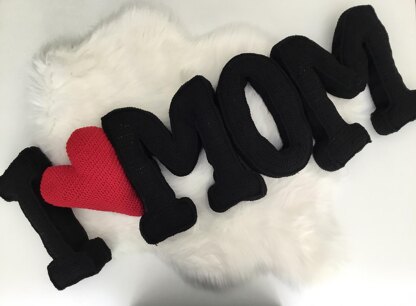 I Love MOM Letter Pillows