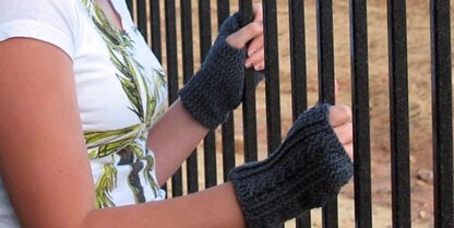 Lisle Fingerless Gloves