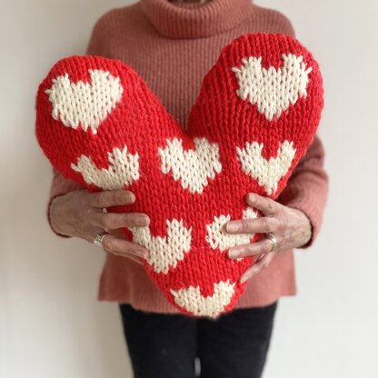 Sweet Heart Chunky Cushion Knitting Pattern