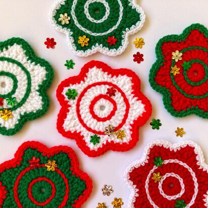 Christmas flower coaster I by HueLaVive